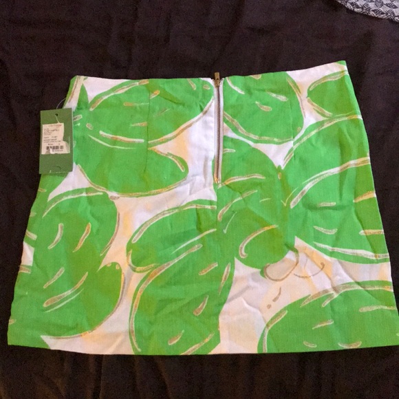 Lilly Pulitzer Tate Skirt size 2 - Picture 3 of 4
